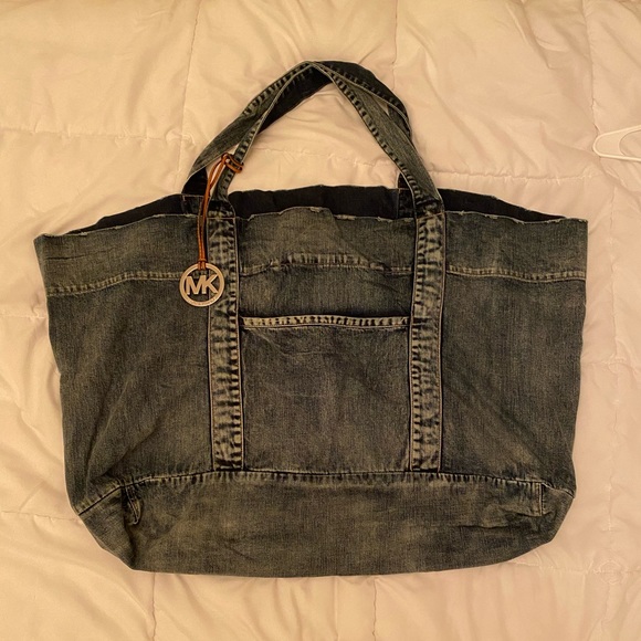 Michael Kors Handbags - XL tote bag